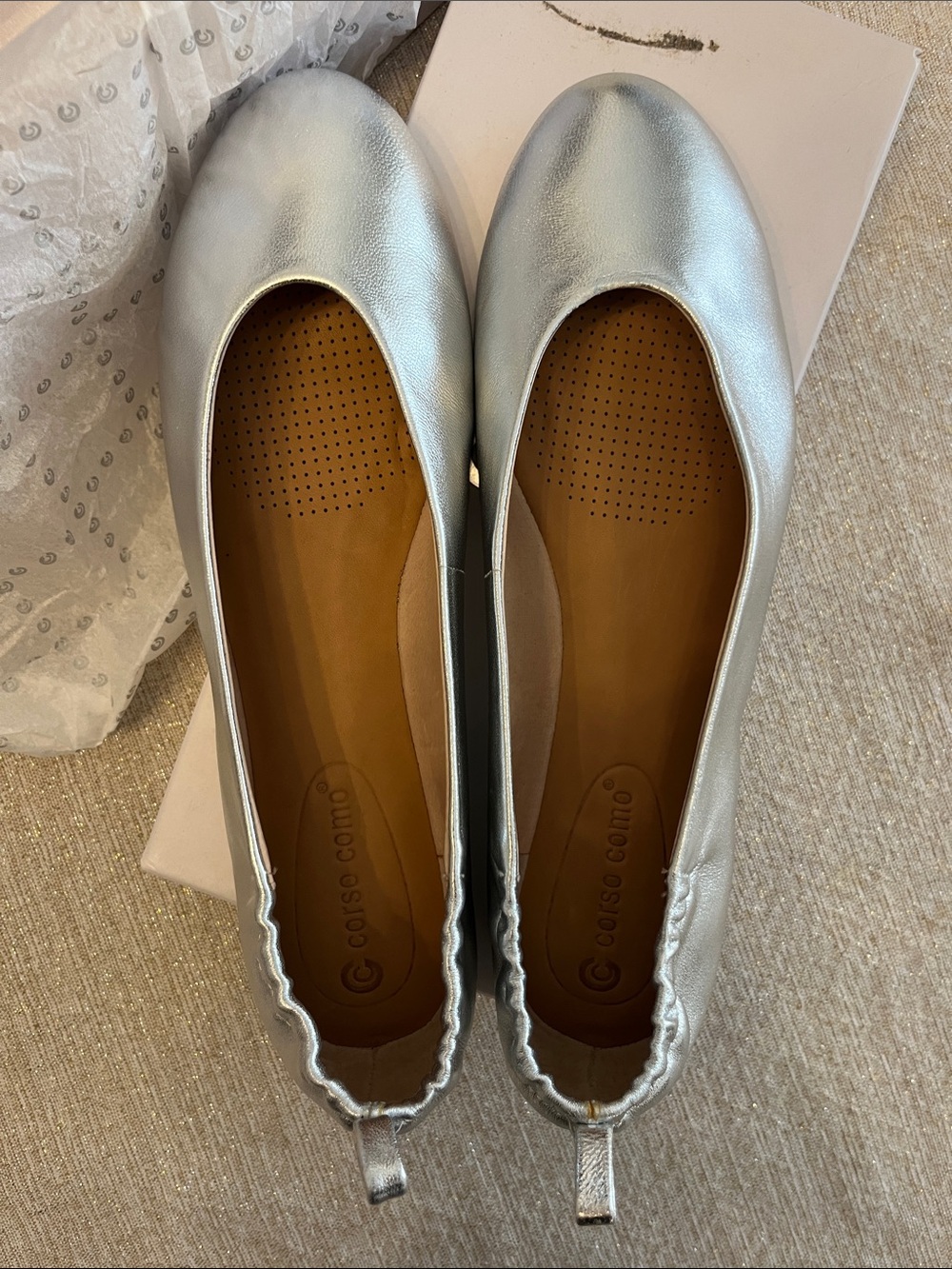 Corso Como Metallic Silver Leather Ballet Flats NIB - Picture 4 of 4